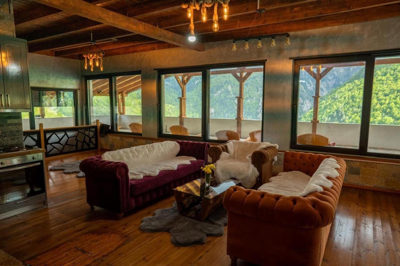 Zeneli Alpin Chalet Cerem Exteriér fotografie