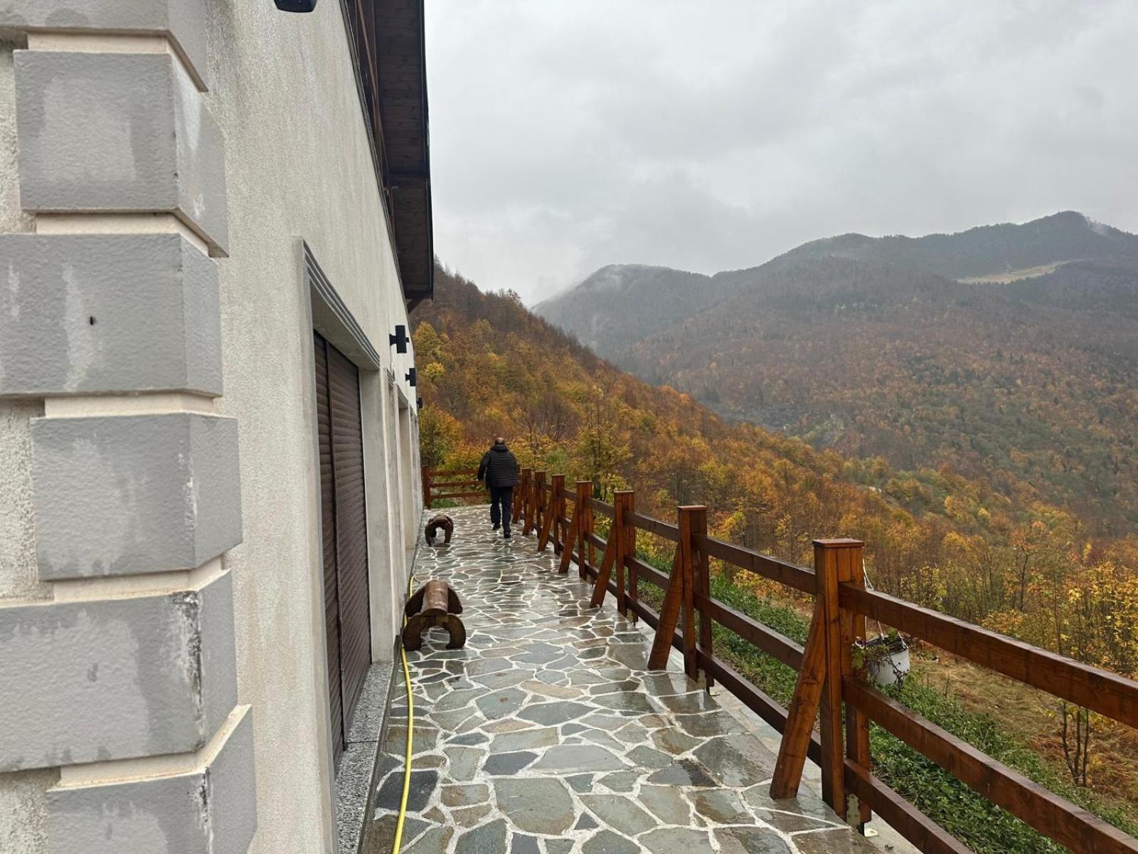 Zeneli Alpin Chalet Cerem Exteriér fotografie